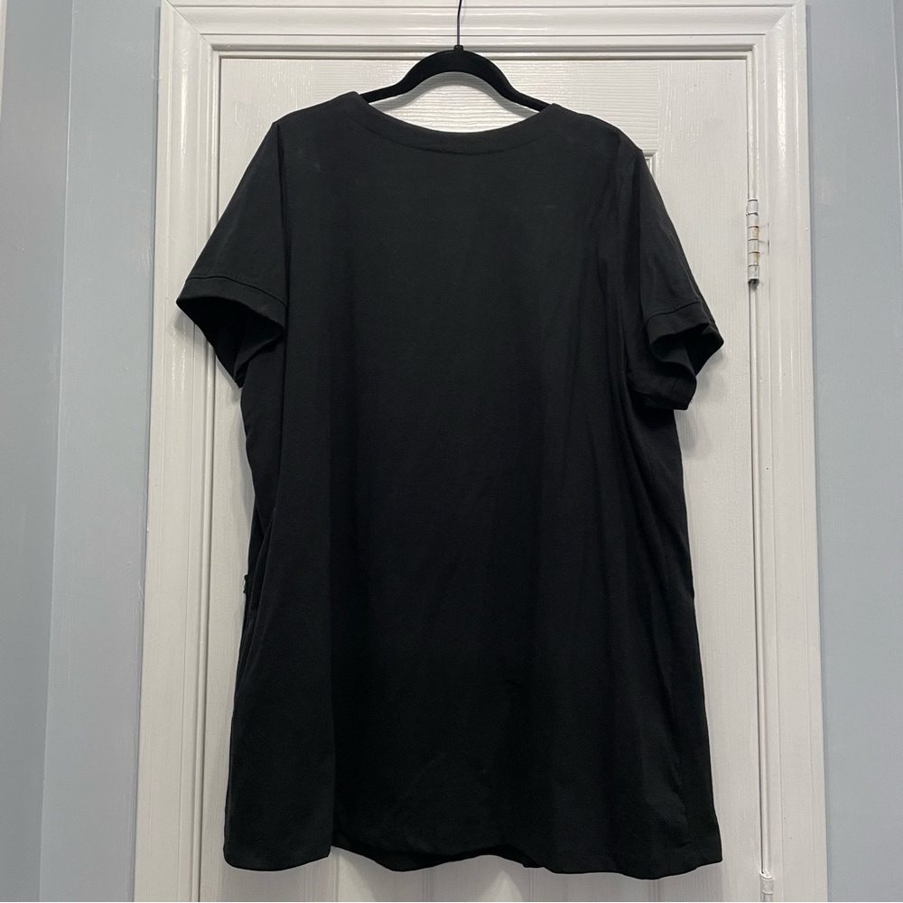 Black top - Picture 5 of 5